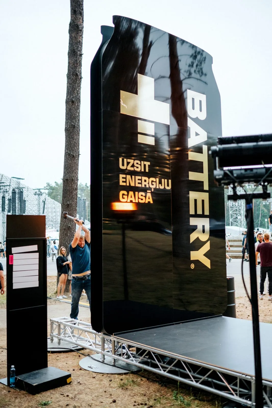 Battery brand activation — photo 4