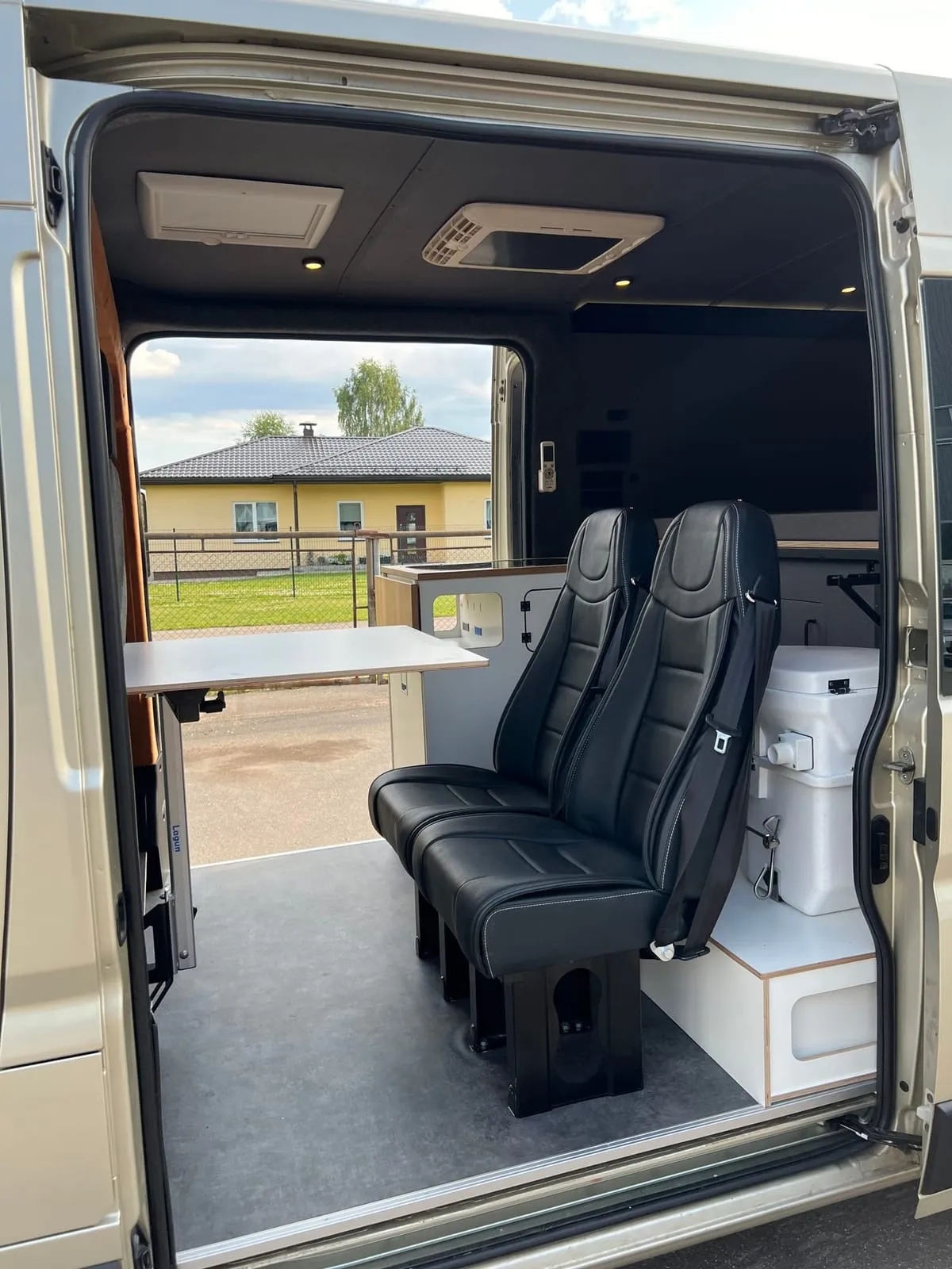 Campervan Conversion — photo 4